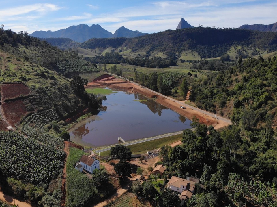 Barragem
